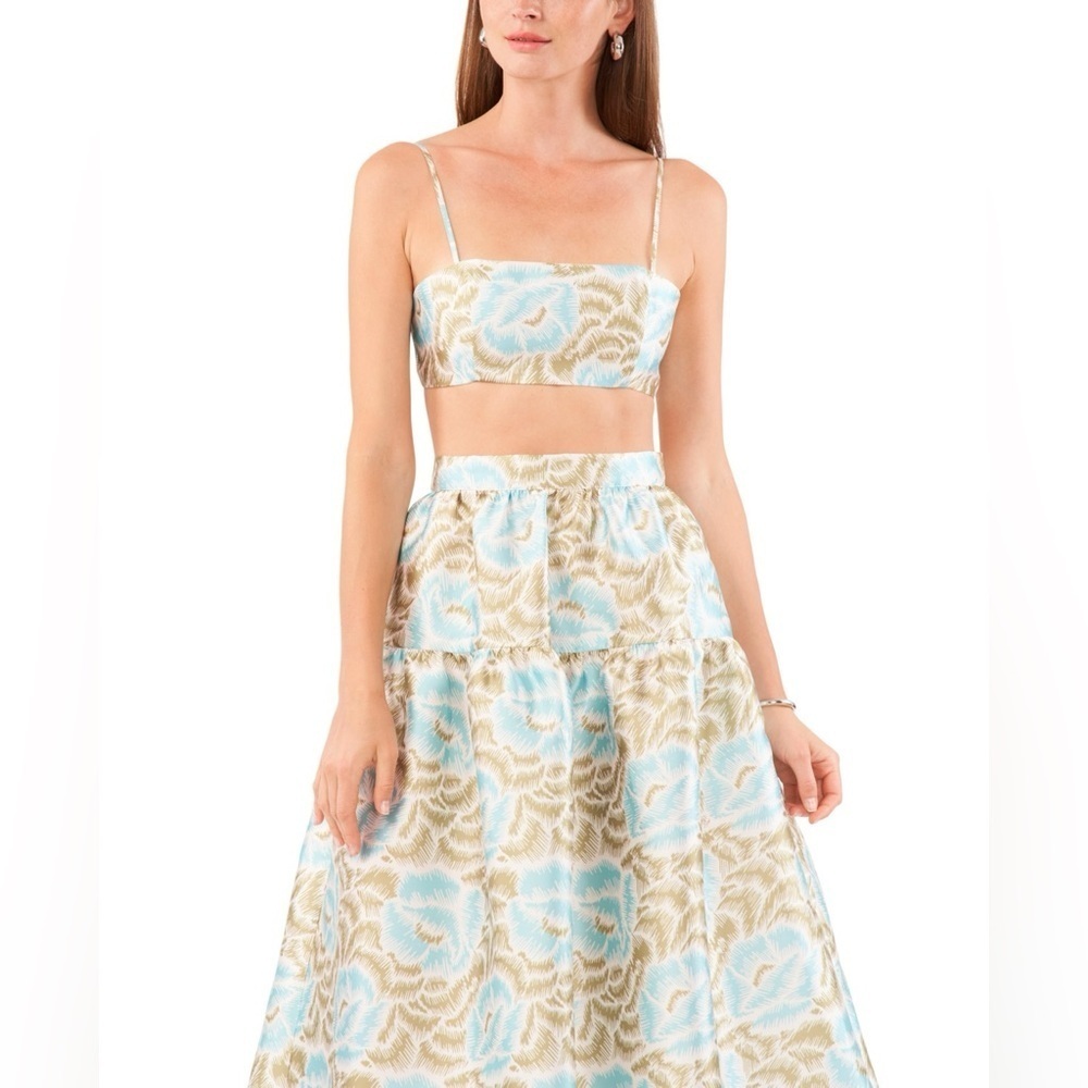 State • NWOT Blue and Tan Patterned Spaghetti Strap Top - Picture 5 of 5
